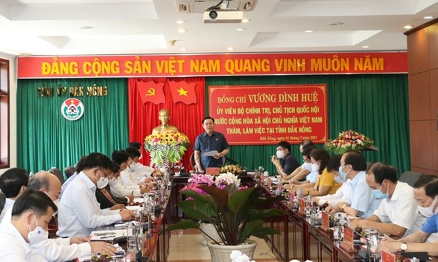 Выонг Динь Хюэ: Провинция Дакнонг должна воспользоваться своими преимуществами для развития