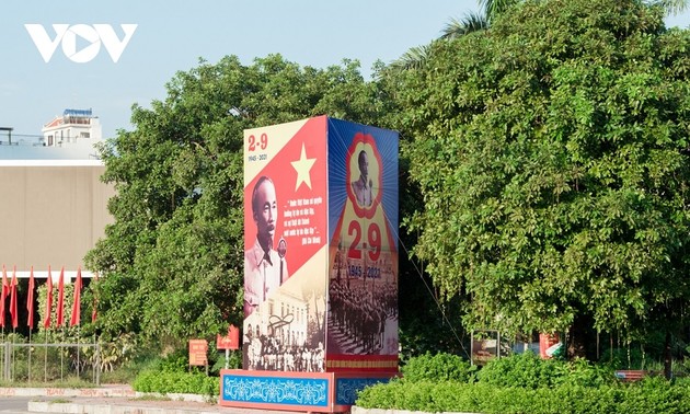 Иностранные дипломаты и СМИ поздравили Вьетнам с Днём независимости