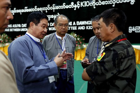 รัฐบาลพม่าเจรจากับชนกลุ่มน้อยติดอาวุธ๑๕กลุ่มเป็นครั้งแรก