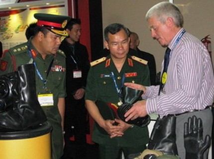 เวียดนามเข้าร่วมงานนิทรรศการกลาโหมเอเชียในประเทศมาเลเซีย