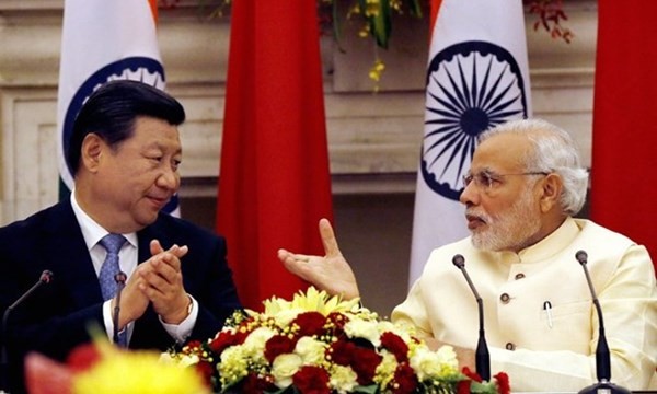 ประธานประเทศจีนพบปะกับนายกรัฐมนตรีอินเดีย