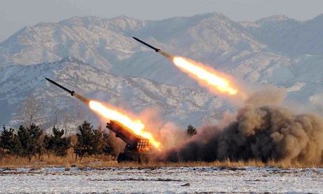 สาธารณรัฐประชาธิปไตยประชาชนเกาหลียิงขีปนาวุธ๓ลูกตกใส่เขตทะเลทิศตะวันออก