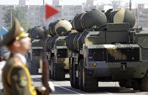 อิหร่านและรัสเซียเจรจายกฟ้องที่เกี่ยวข้องถึงระบบป้องกันขีปนาวุธเอส-๓๐๐