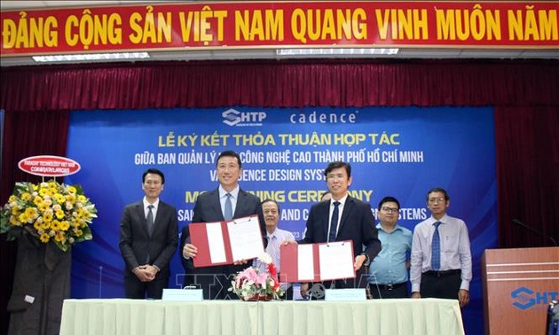 นครโฮจิมินห์ร่วมมือกับสถานประกอบการสหรัฐในการเพิ่มทักษะความสามารถด้านการออกแบบอิเล็กทรอนิกส์และไมโครชิพ 