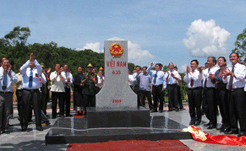 Close bond between Vietnam and Laos
