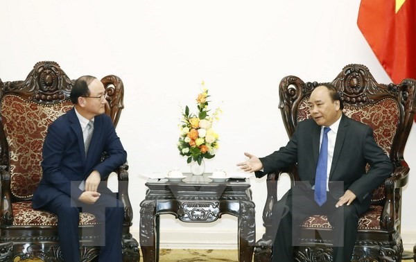 Prime Minister praises Samsung's contributions to Vietnam's economy