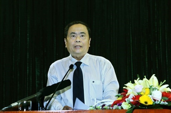 Vietnam Fatherland Front leader meets top legislator of Laos 