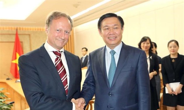 Vietnam enhances ties with Belgium, Slovakia, EU