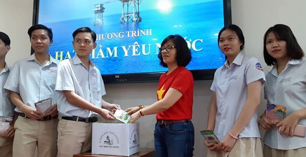 Program launched to donate organic soil to Truong Sa