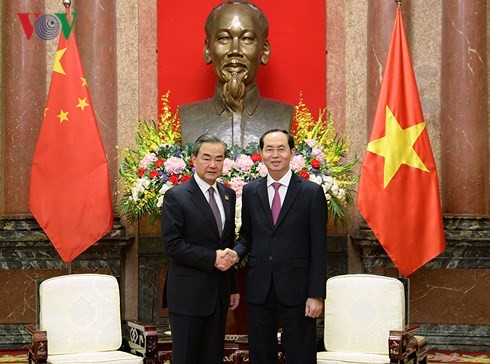 President Tran Dai Quang receives Chinese Foreign Minister Wang Yi