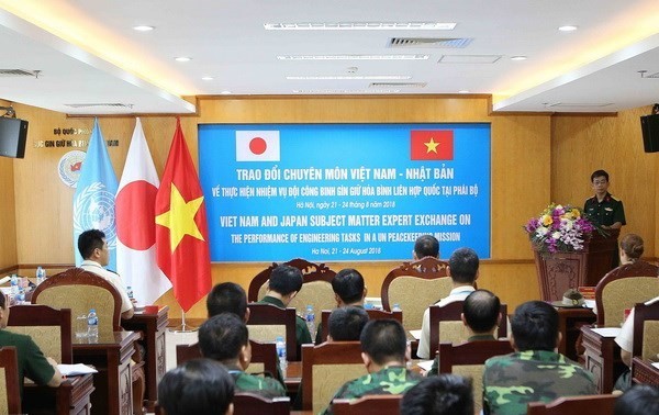 Vietnamese, Japanese sappers share peacekeeping experience