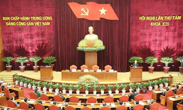 Party Central Committee wraps up its 8th session