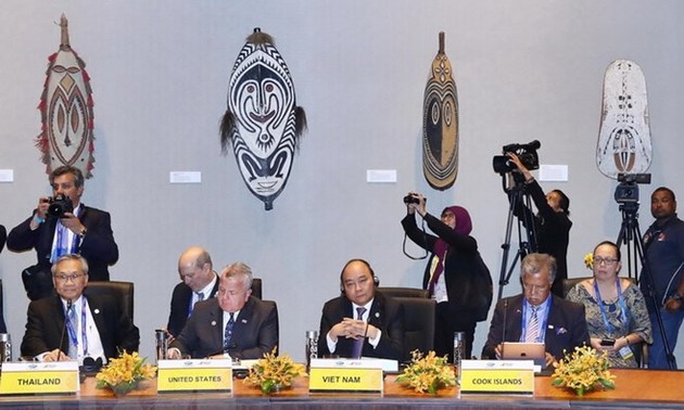PM begins activities at APEC Economic Leaders’ Week