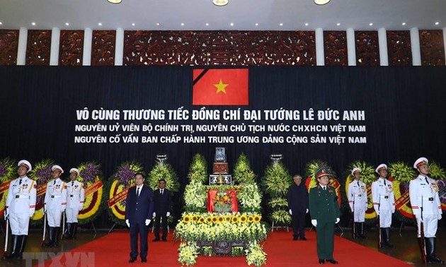 Former President Le Duc Anh remembered in Chile, Tanzania