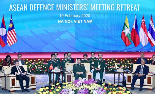 Vietnam pushes initiatives for stronger ASEAN defense cooperation