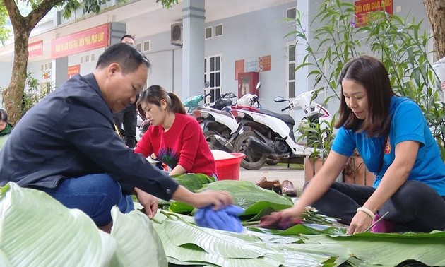 Multiple ways to help people in central Vietnam recover from disaster