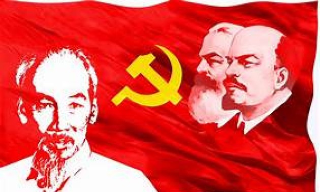 Vietnamese Party, people persist with Marxism-Leninism, Ho Chi Minh Thought