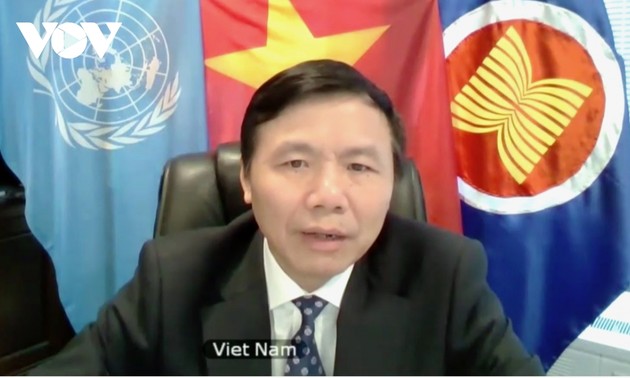 Vietnam calls on international support for Myanmar to end violence