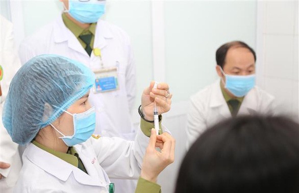 Vietnam ready for 3rd trial phase of NanoCovax vaccine