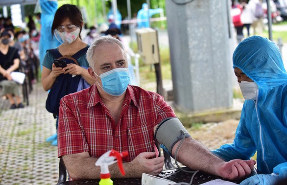 COVID-19 vaccination of expats accelerates in Vietnam