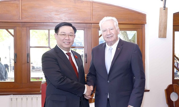 Vietnam, Hungary strengthen parliamentary ties 