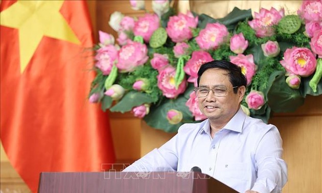 Vietnam determined to control inflation, stabilize macro-economy
