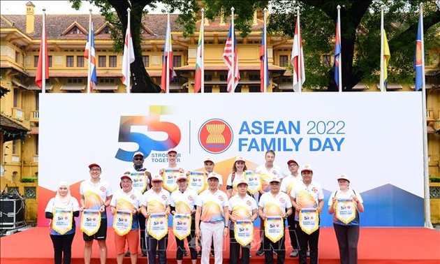 ASEAN Family Day 2022 connects collages, friends, partners