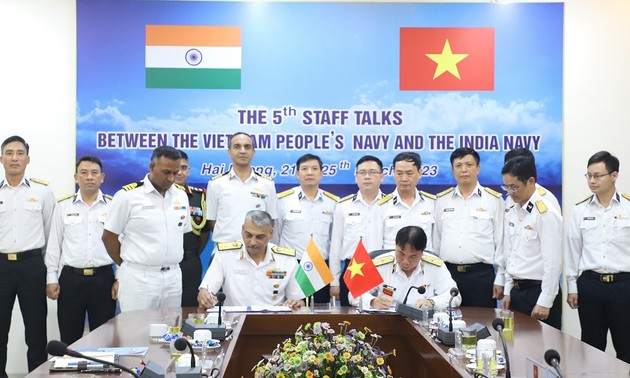 Vietnamese, Indian navies held consultation
