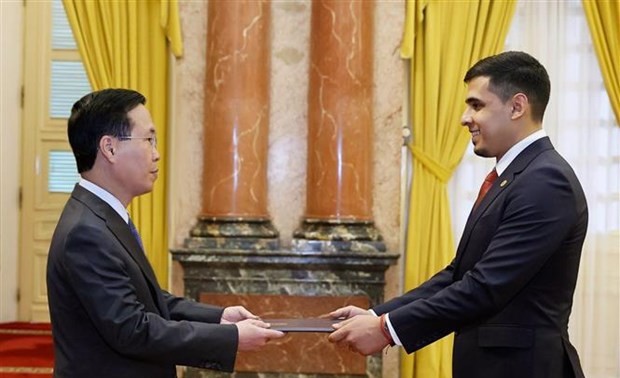 State leader welcomes new ambassadors of Venezuela, Laos