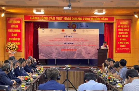 Hợp tác giữa các doanh nghiệp Séc và Việt Nam trong công nghệ khai khoáng