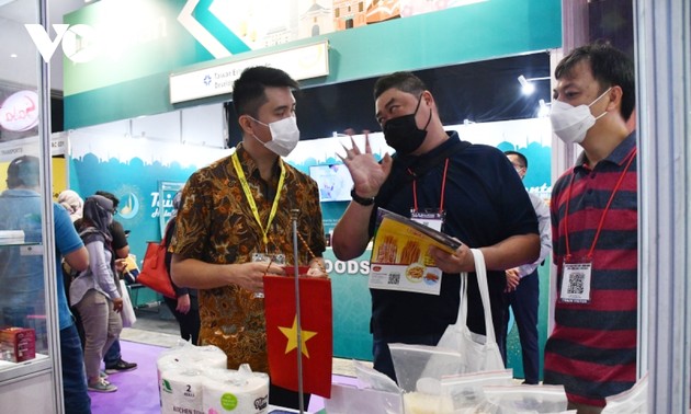 Việt Nam tìm kiếm thị trường tại Triển lãm quốc tế về thực phẩm và đồ uống tại Indonesia 