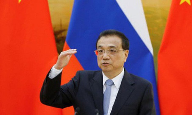 中国国务院总理李克强呼吁中美两国控制好分歧