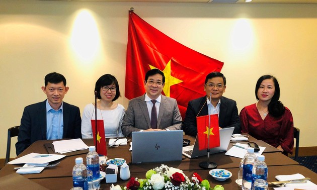 越南与世界分享新冠肺炎防控和治疗经验