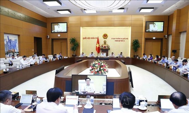 越南15届国会常委会14次会议开幕