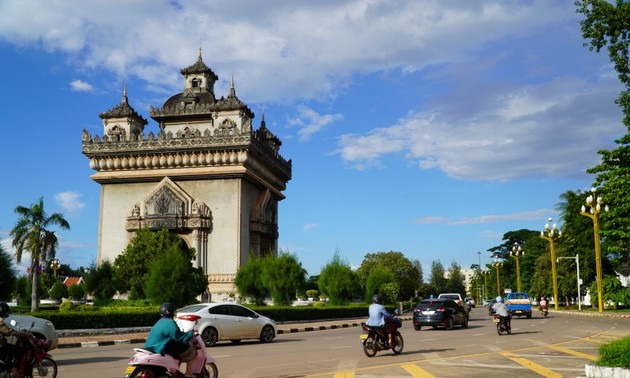越南是老挝第三大外国游客来源地