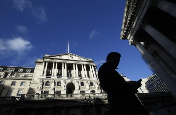 UK to set tighter rules for foreign banks