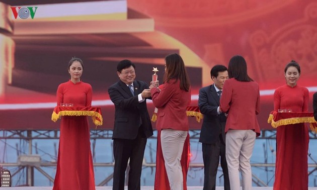 VOV President honors Vietnamese athletes from ASIAD 2018 