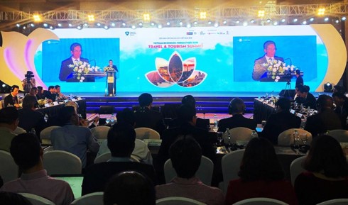 Vietnam Travel and Tourism Summit 2018 opens in Hanoi