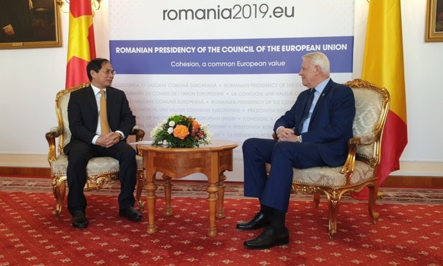 Vietnam, Romania seek to deepen bilateral ties 