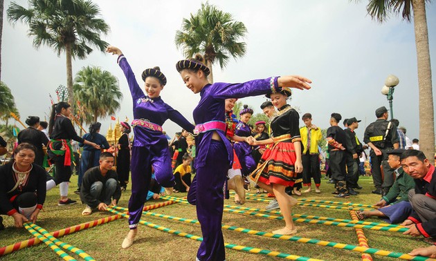 Week-long event honors culture of Vietnamese ethnic groups
