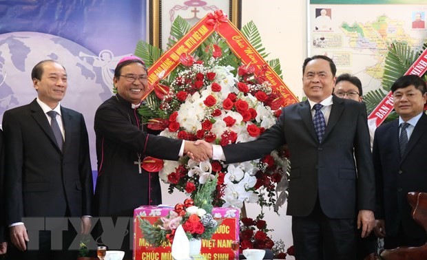 VFF President pays Christmas visit to Dak Lak