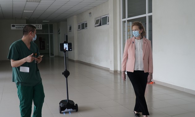 UNDP presents robots to help medical staff work remotely 
