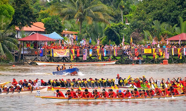 Indonesia’s Bidar Boat Race