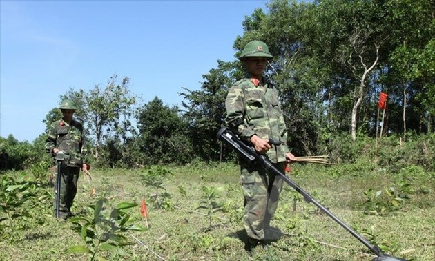 Vietnam, RoK address post-war bombs, mines