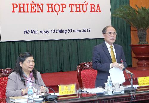 Vietnam define orientaciones de la enmienda constitucional