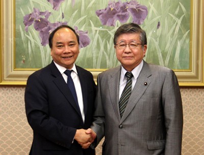 Japón aprecia aportes de Vietnam a la paz y el desarrollo de Asia