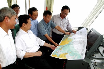 Inspeccionan proyecto de construcción del puerto internacional de Hai Phong