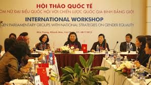 Vietnam destaca papel de las diputadas en el fomento de la igualdad de género 