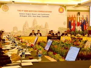 Ministros de Economía de ASEAN consultan a socios de China, Japón y Surcorea