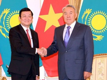Culmina la visita del presidente vietnamita a Kazajstán 